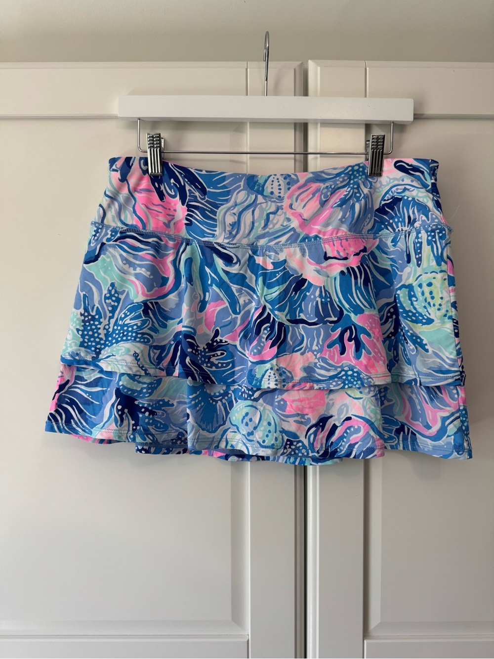 Lilly Pulitzer Adlai Luxletic Shade Seekers Beach Floral Tiered Mini Skort Large - Picture 5 of 8